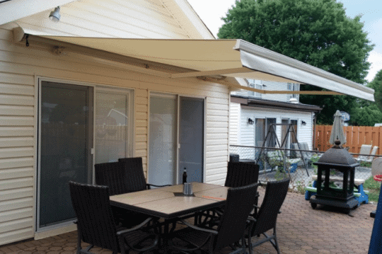 Pennsylvania retractable awnings all seasons Paul Construction